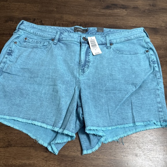 torrid Pants - NWT Torrid Mid Cutoff Denim Shorts Size 22 Blue Radiance 5" Inseam New